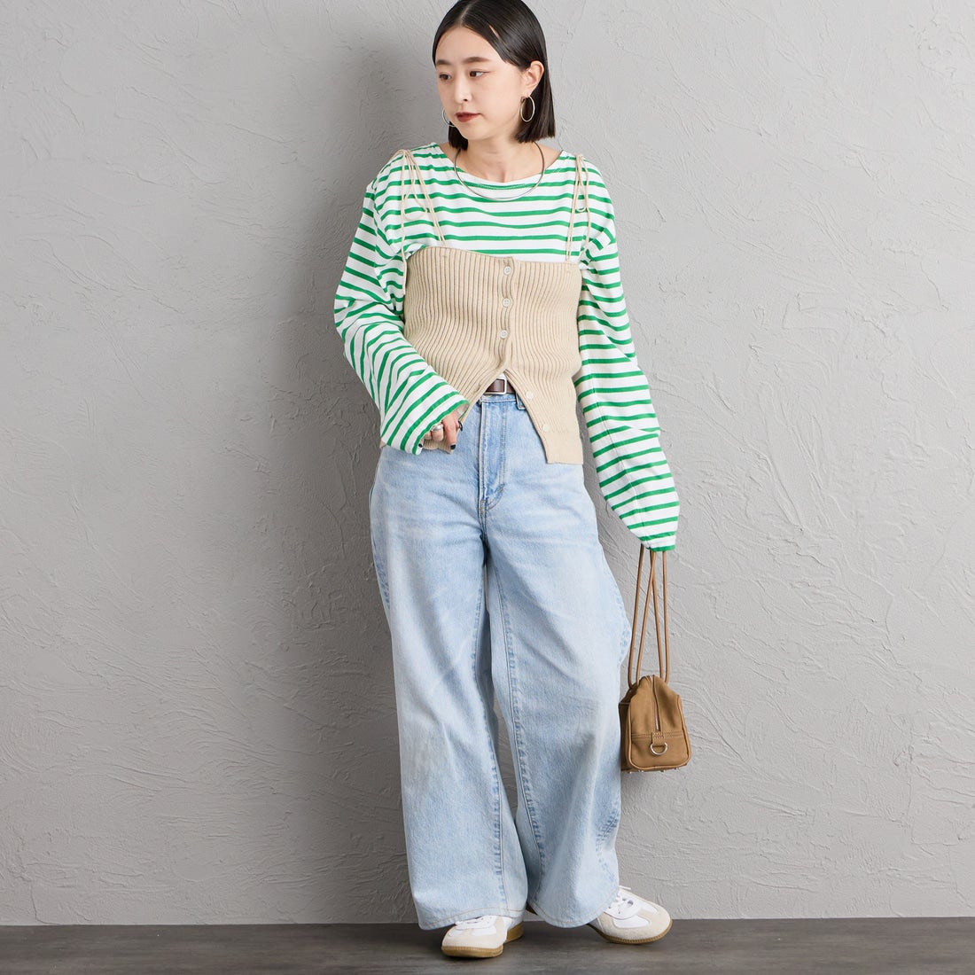 nenom [ネノム] マルチWAY フロントボタンリブニットビスチェ [NE25131033] 22 BEIGE&&モデル身長：150cm 着用サイズ：F&&