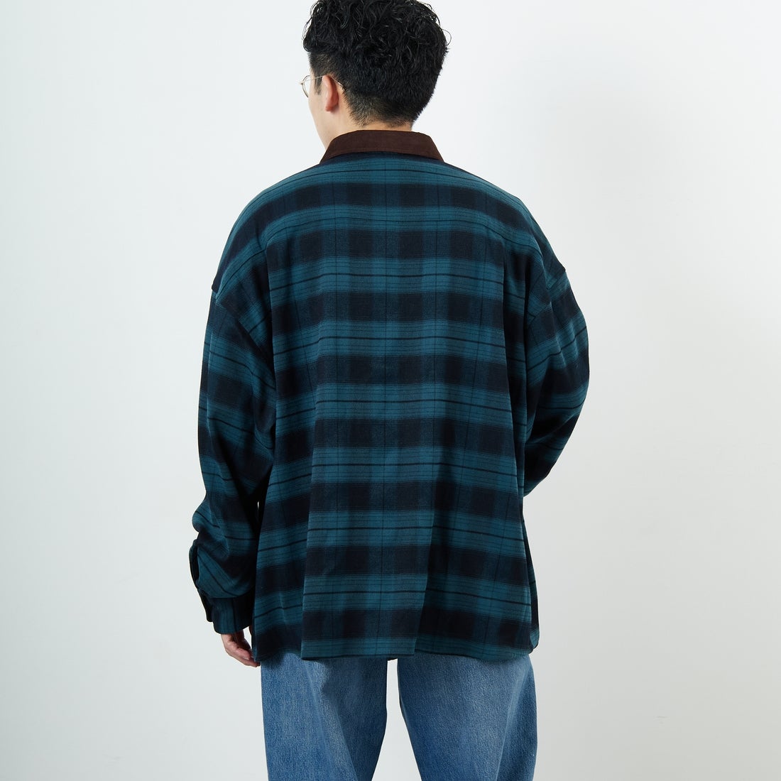 UNIVERSAL OVERALL [ユニバーサルオーバーオール] 別注 ビッグシルエットパジャマシャツ [U2511100IN-JF] GREEN &&モデル身長：168cm 着用サイズ：L&&