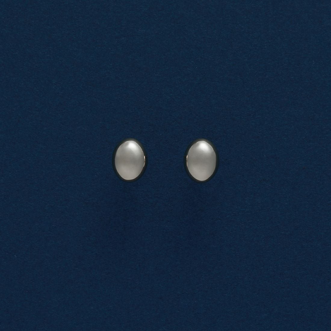 Baqless [バックレス] アミティ エッグ シルバー ピアス [AM-EG-SV] SILVER