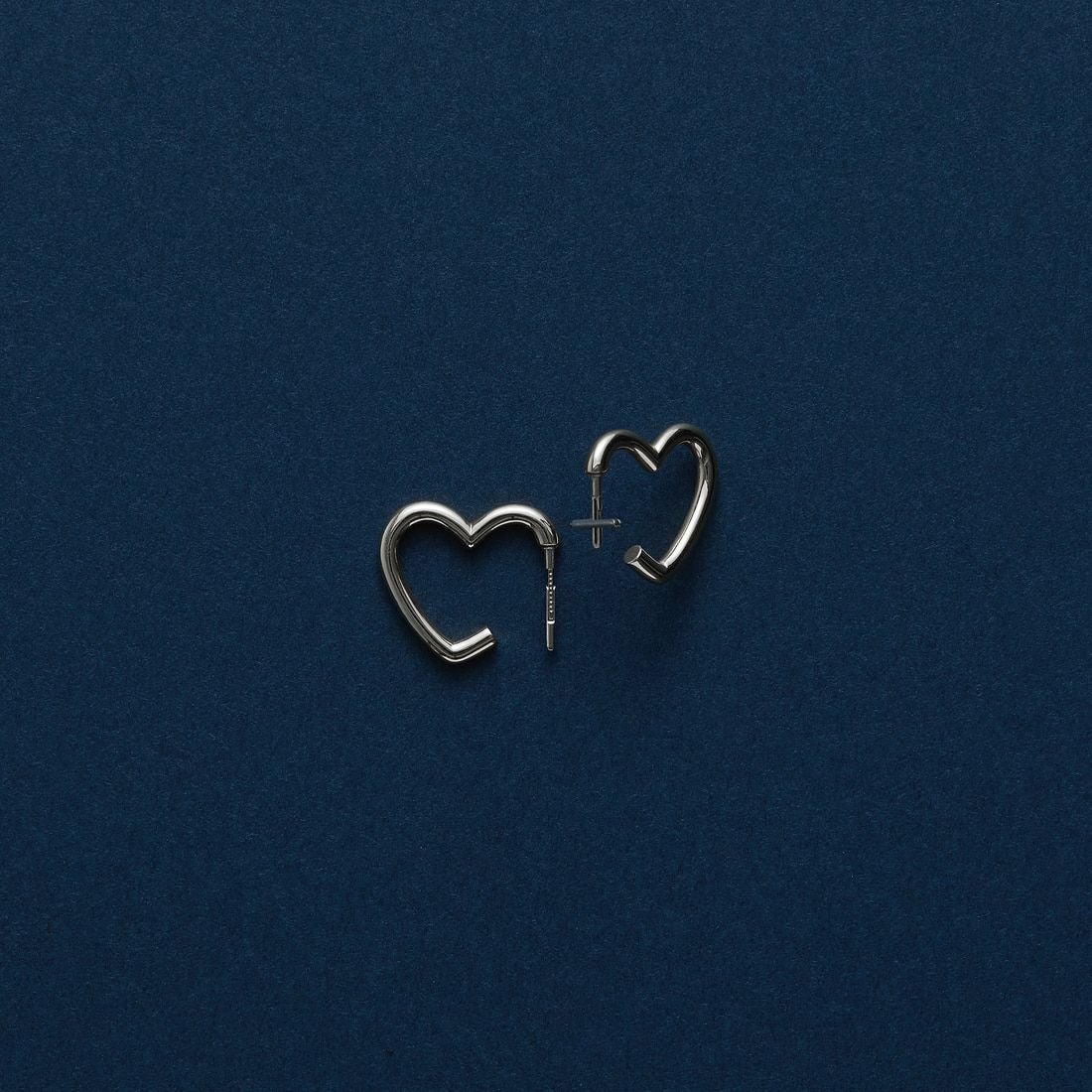 Baqless [バックレス] エンブレイス コア シルバー ピアス [HP-CO-SV] SILVER