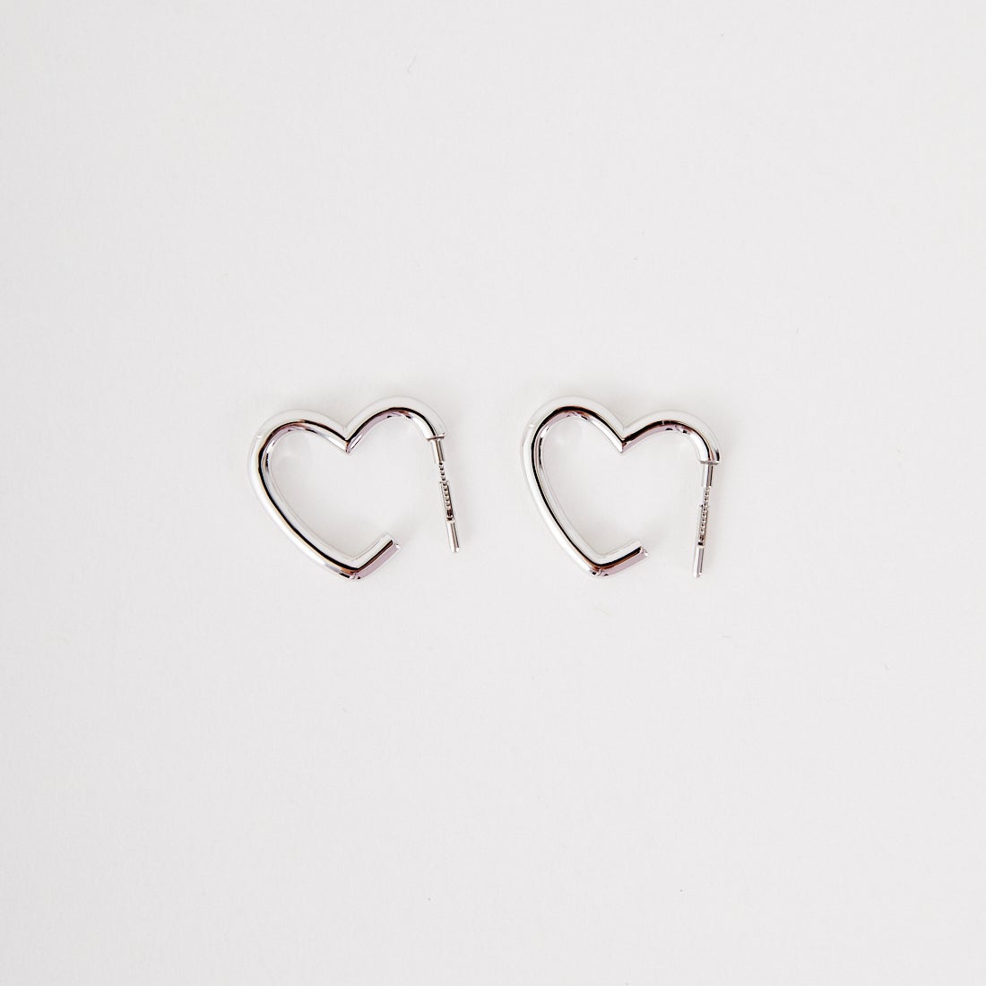 Baqless [バックレス] エンブレイス コア シルバー ピアス [HP-CO-SV] SILVER