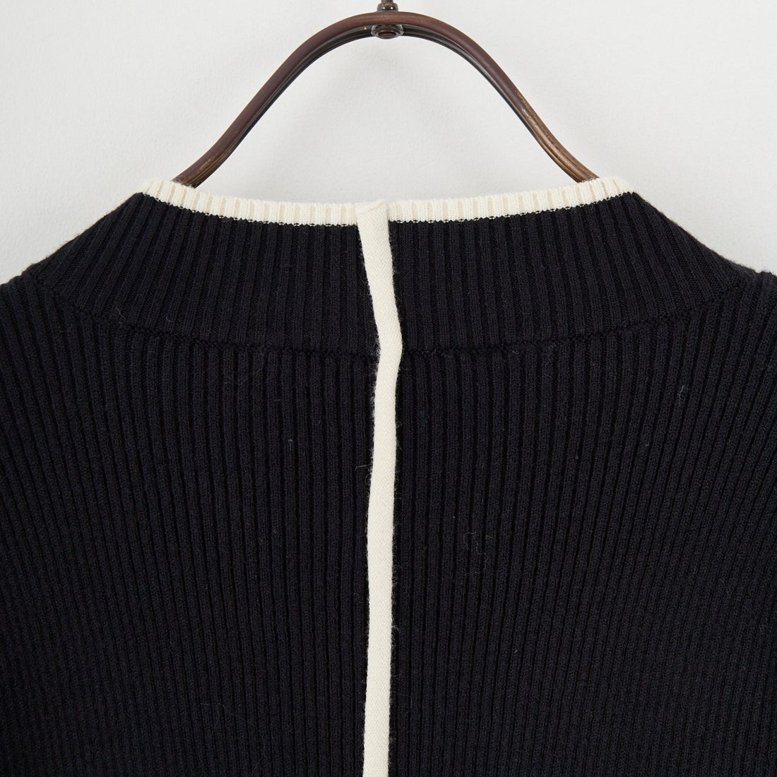 Maison de L'allure [メゾン ドゥ ラリュール] バイカラーリブニット [M23121008] 09 BLK/OFF