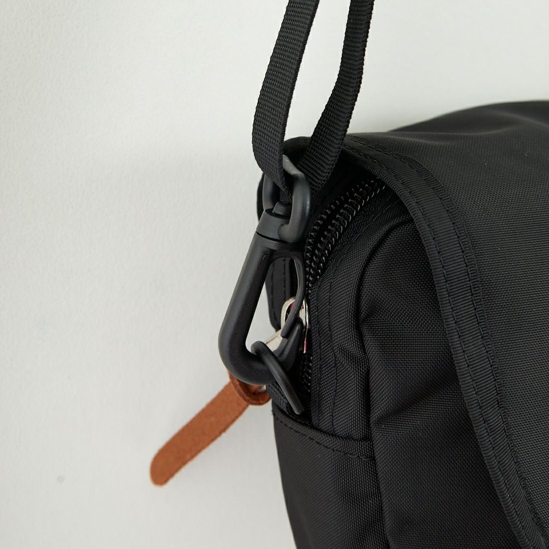 GREGORY [グレゴリー] ラフィンショルダーバッグ [LAUGHING-SHOULDER] ﾌﾞﾗｯｸ