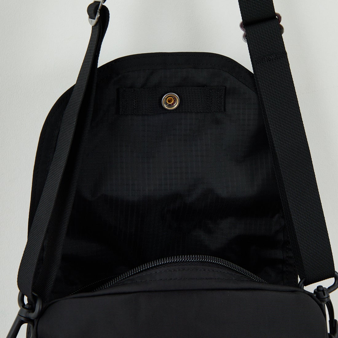 GREGORY [グレゴリー] ラフィンショルダーバッグ [LAUGHING-SHOULDER] ﾌﾞﾗｯｸ