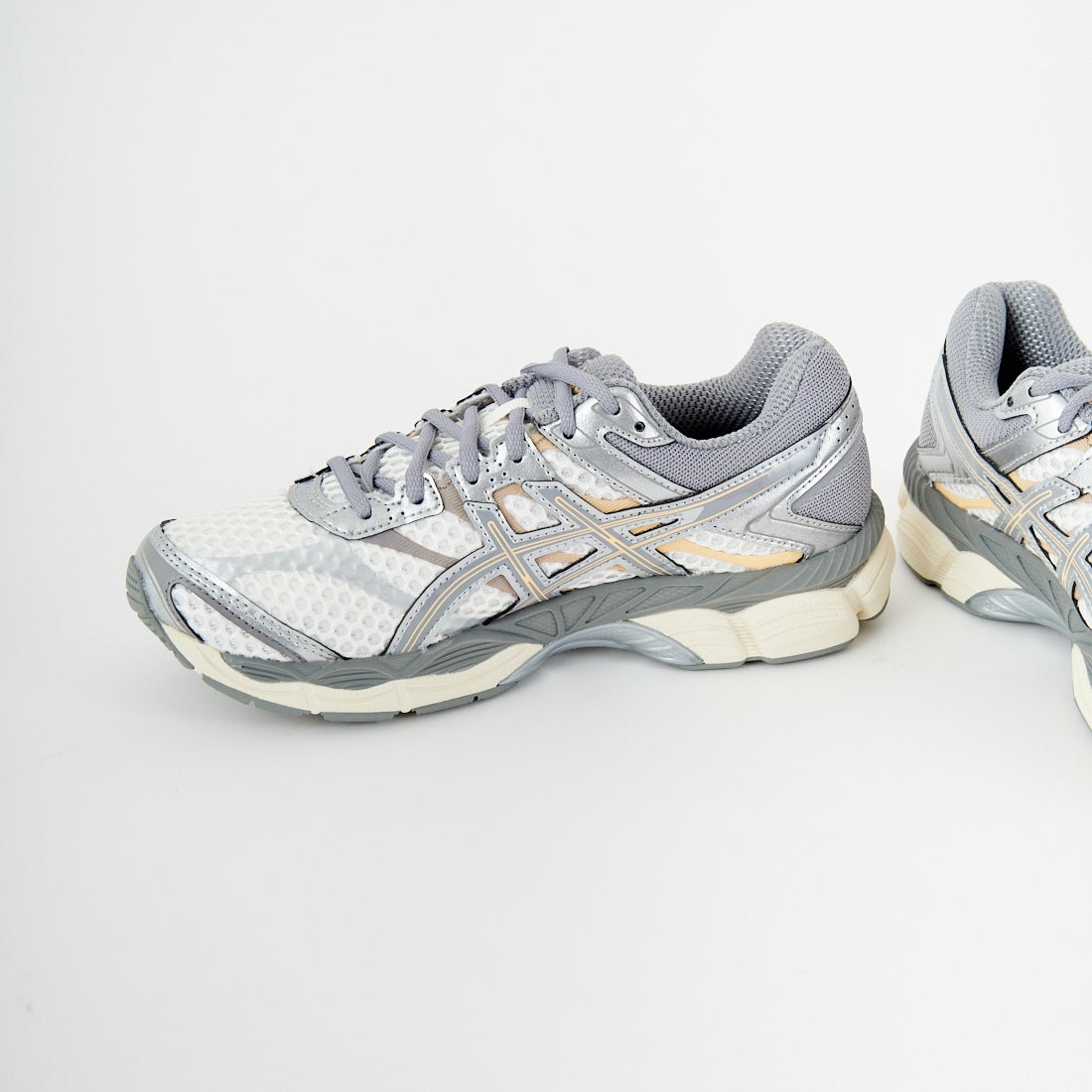 ASICS [アシックス] スニーカー [GEL-CUMULUS-16] 101