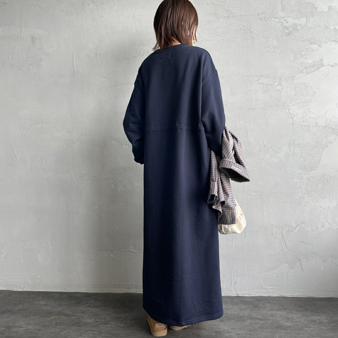 THE FOX [ザフォックス] ウエストドローコード スウェットワンピース [JFL25AW-07-JF] NAVY &&モデル身長：159cm 着用サイズ：M&&