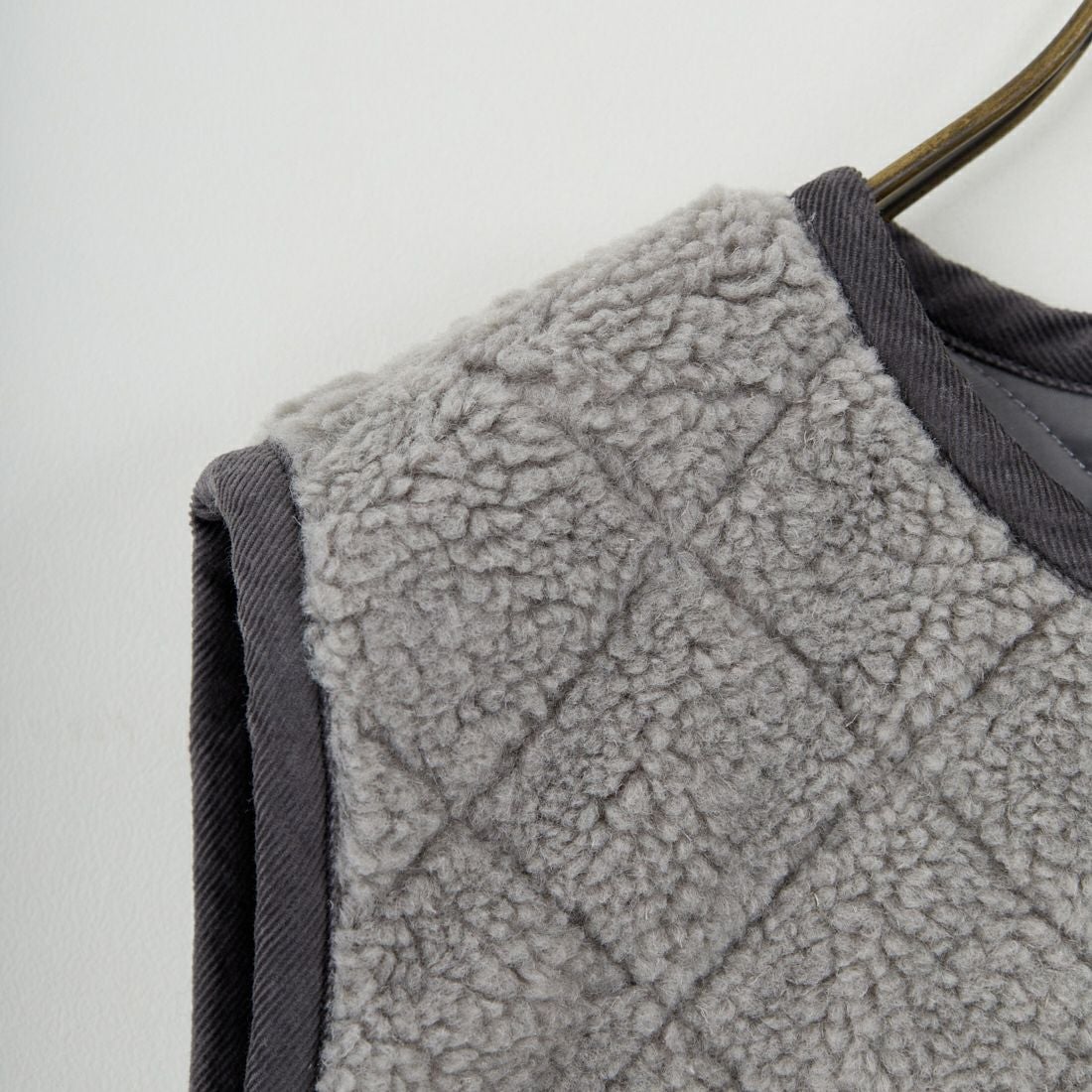 Traditional Weatherwear [トラディショナル ウェザーウェア] アークリー ジレ エコファー [L252APQVS0308UF] UF03 S.GY/