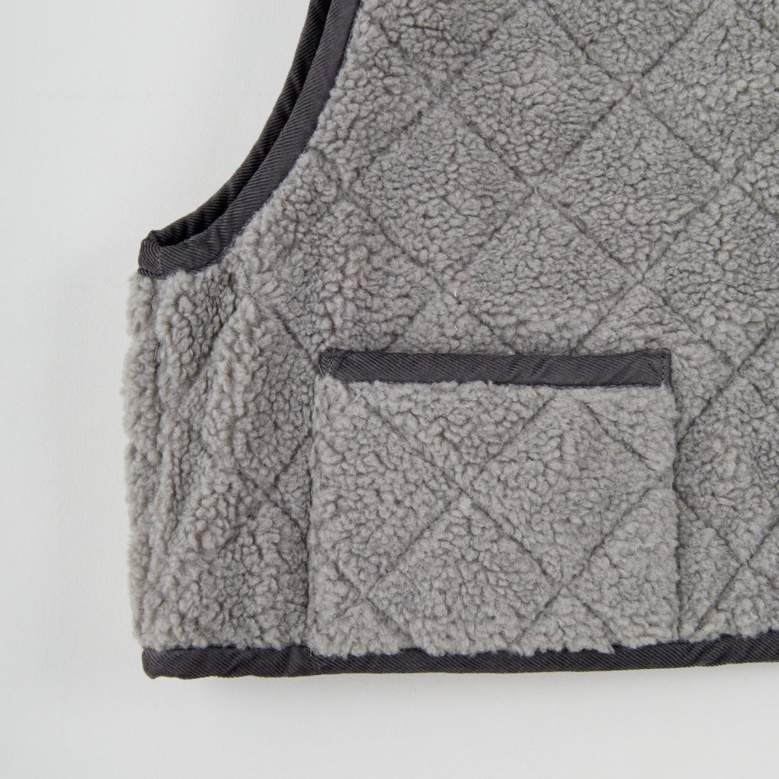 Traditional Weatherwear [トラディショナル ウェザーウェア] アークリー ジレ エコファー [L252APQVS0308UF] UF03 S.GY/