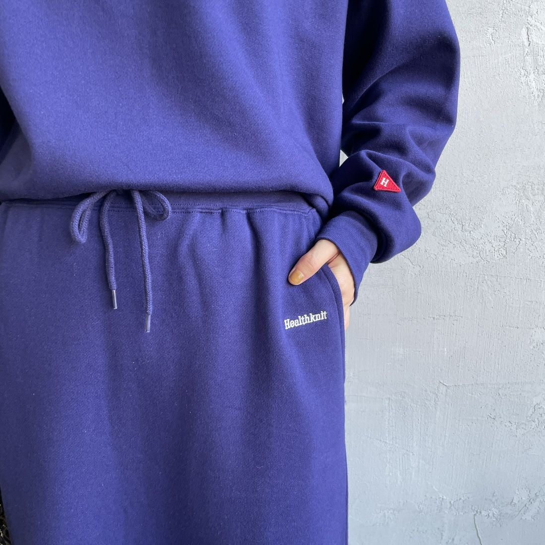 Health knit [ヘルスニット] クラシックスウェット ナローロングスカート [HR25F-L271IN-JF] NAVY &&モデル身長：158cm 着用サイズ：M&&