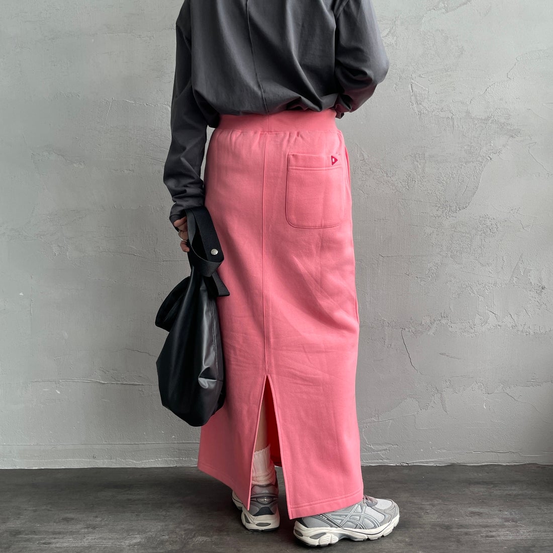Health knit [ヘルスニット] クラシックスウェット ナローロングスカート [HR25F-L271IN-JF] PINK &&モデル身長：158cm 着用サイズ：M&&