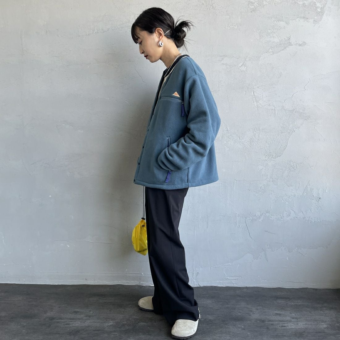 KELTY [ケルティ] 別注 クルーネック フリースカーディガン [KE254W30IN01-JF] BLUE &&モデル身長：150cm 着用サイズ：S&&