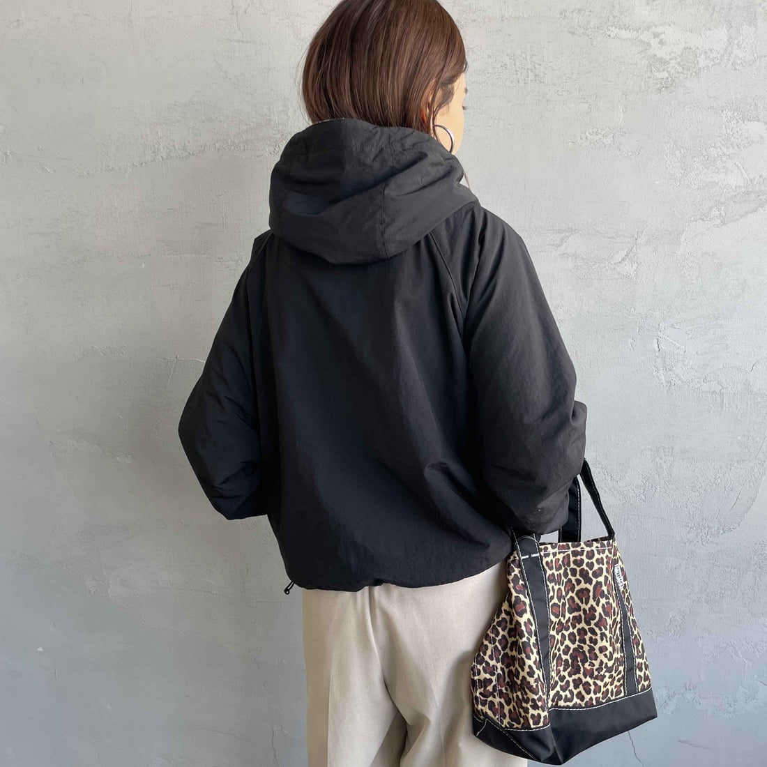 frostline [フロストライン] 別注 リバーシブルフードブルゾン [FL15-JK-IN5-JF] BLACK &&モデル身長：160cm 着用サイズ：S&&