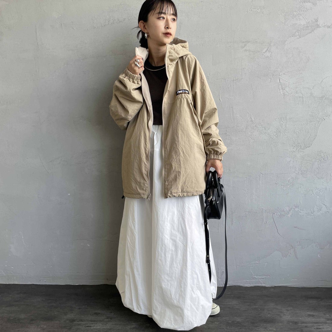 frostline [フロストライン] 別注 リバーシブルフードブルゾン [FL15-JK-IN5-JF] BEIGE &&モデル身長：150cm 着用サイズ：M&&