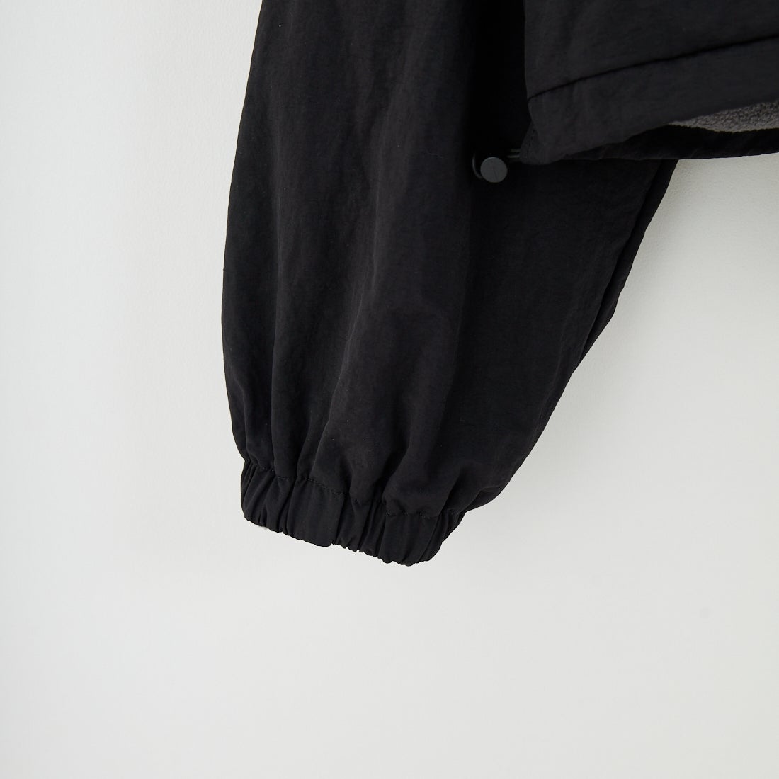 frostline [フロストライン] 別注 リバーシブルフードブルゾン [FL15-JK-IN5-JF] BLACK