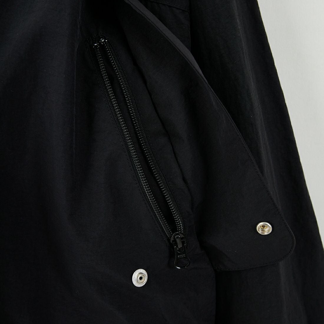 frostline [フロストライン] 別注 リバーシブルフードブルゾン [FL15-JK-IN5-JF] BLACK