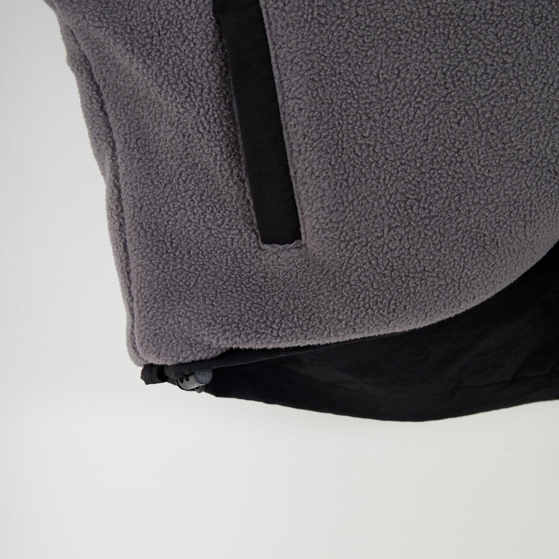 frostline [フロストライン] 別注 リバーシブルフードブルゾン [FL15-JK-IN5-JF] BLACK