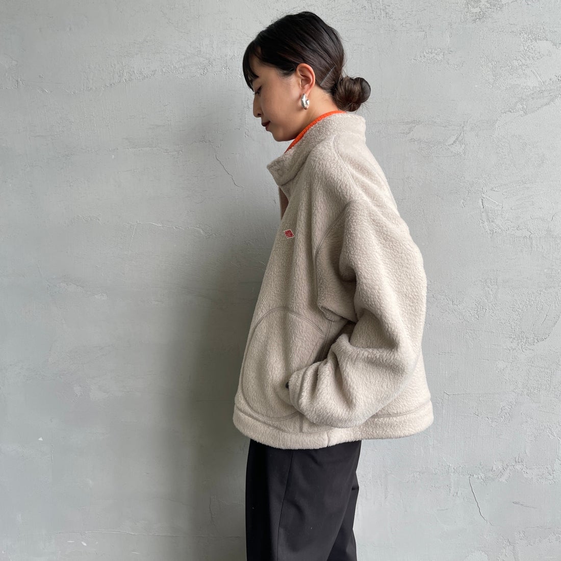 DANTON [ダントン] ダブルフェイスボア スタンドカラージャケット [DT-A0699WNN] BEIGE &&モデル身長：150cm 着用サイズ：M&&