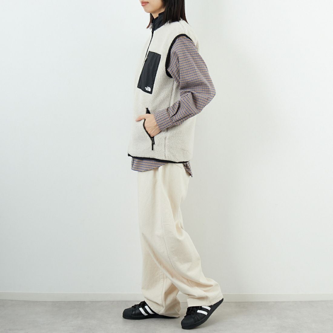 THE NORTH FACE [ザ ノースフェイス] リバーシブル エクストリームパイルフリースベスト [NP72537] FK &&モデル身長：162cm 着用サイズ：S&&