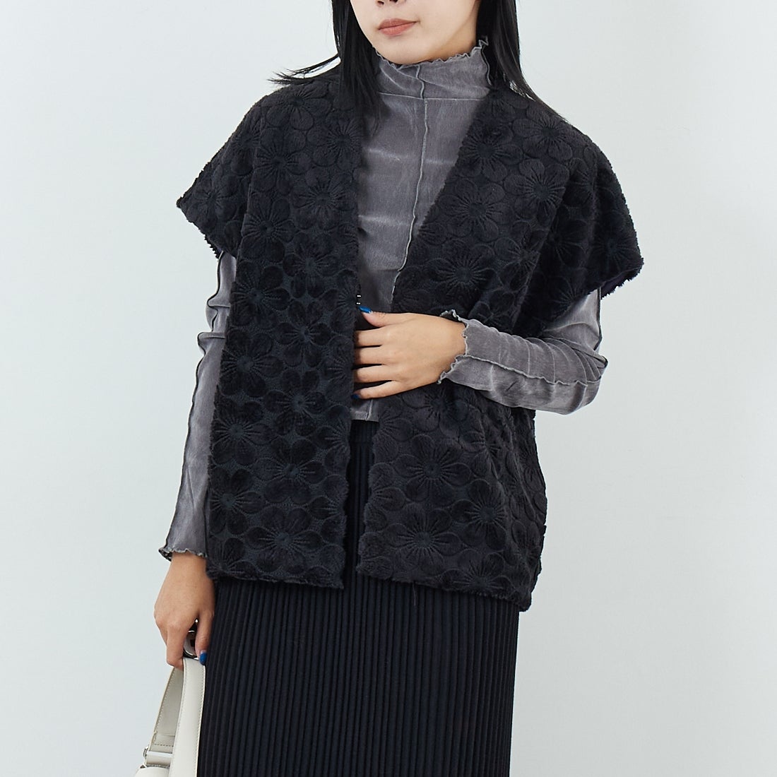 RhodolirioN [ロドリリオン] ファーボレロ [RV1031] BLACK &&モデル身長：167cm 着用サイズ：ONE SIZE&&
