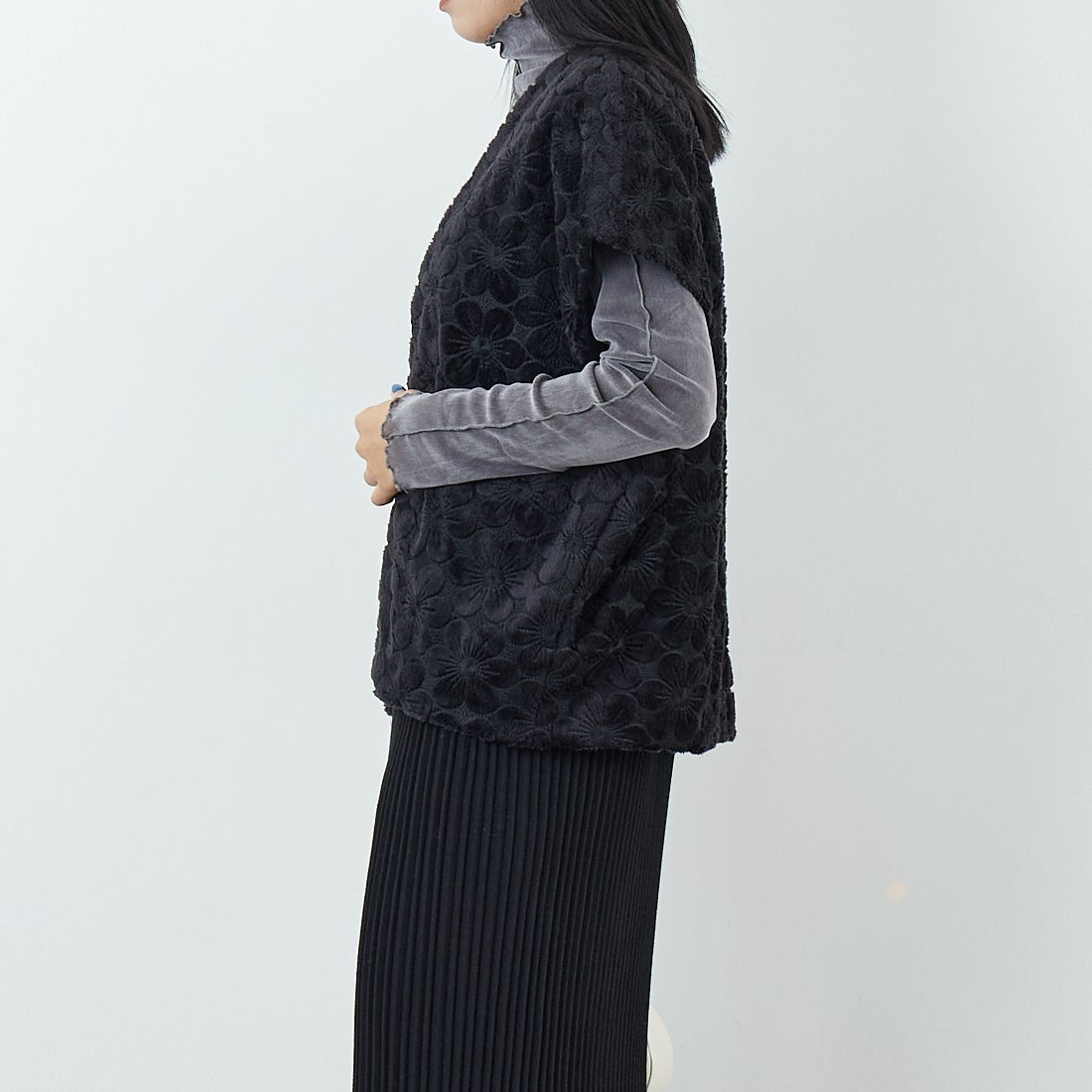 RhodolirioN [ロドリリオン] ファーボレロ [RV1031] BLACK &&モデル身長：167cm 着用サイズ：ONE SIZE&&