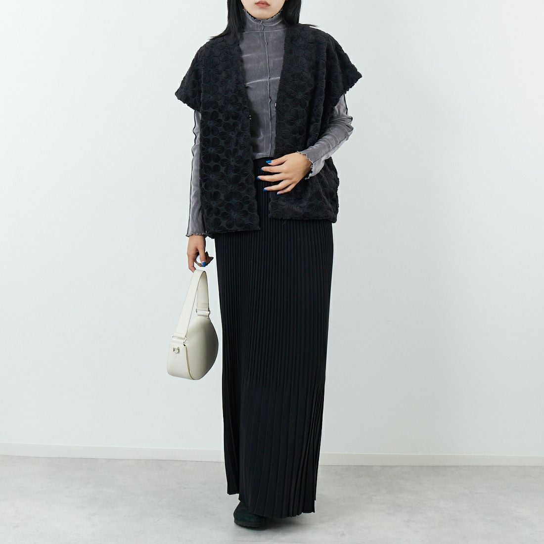 RhodolirioN [ロドリリオン] ファーボレロ [RV1031] BLACK &&モデル身長：167cm 着用サイズ：ONE SIZE&&