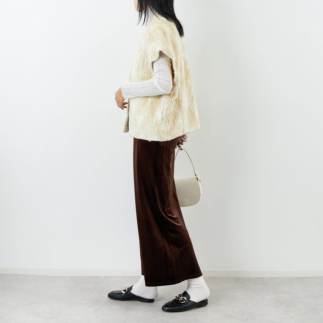 RhodolirioN [ロドリリオン] エコファー ボレロ [RV1033] NATURAL &&モデル身長：167cm 着用サイズ：ONE SIZE&&