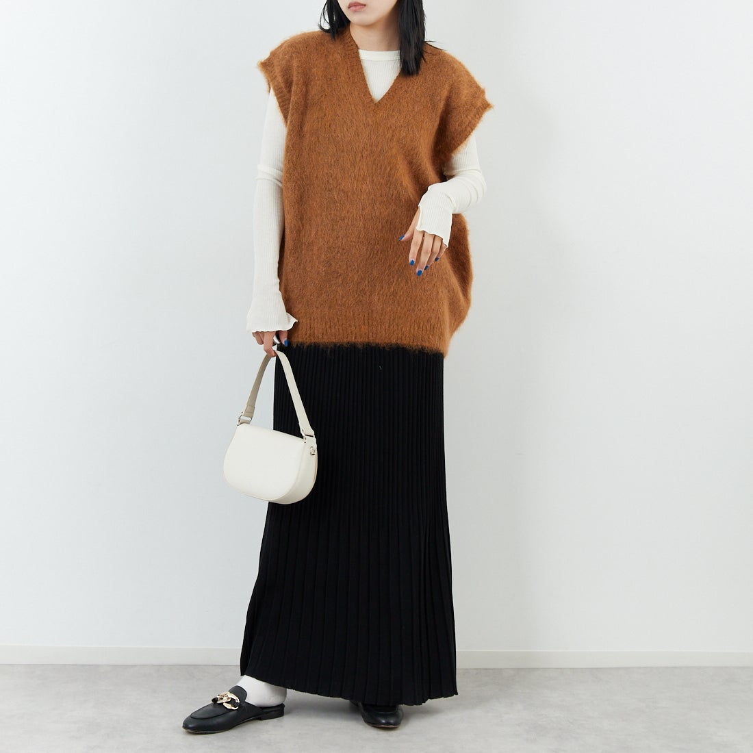 Needles [ニードルズ] モヘアニットベスト SOLID [RW359] A ORANGE &&モデル身長：167cm 着用サイズ：XS&&