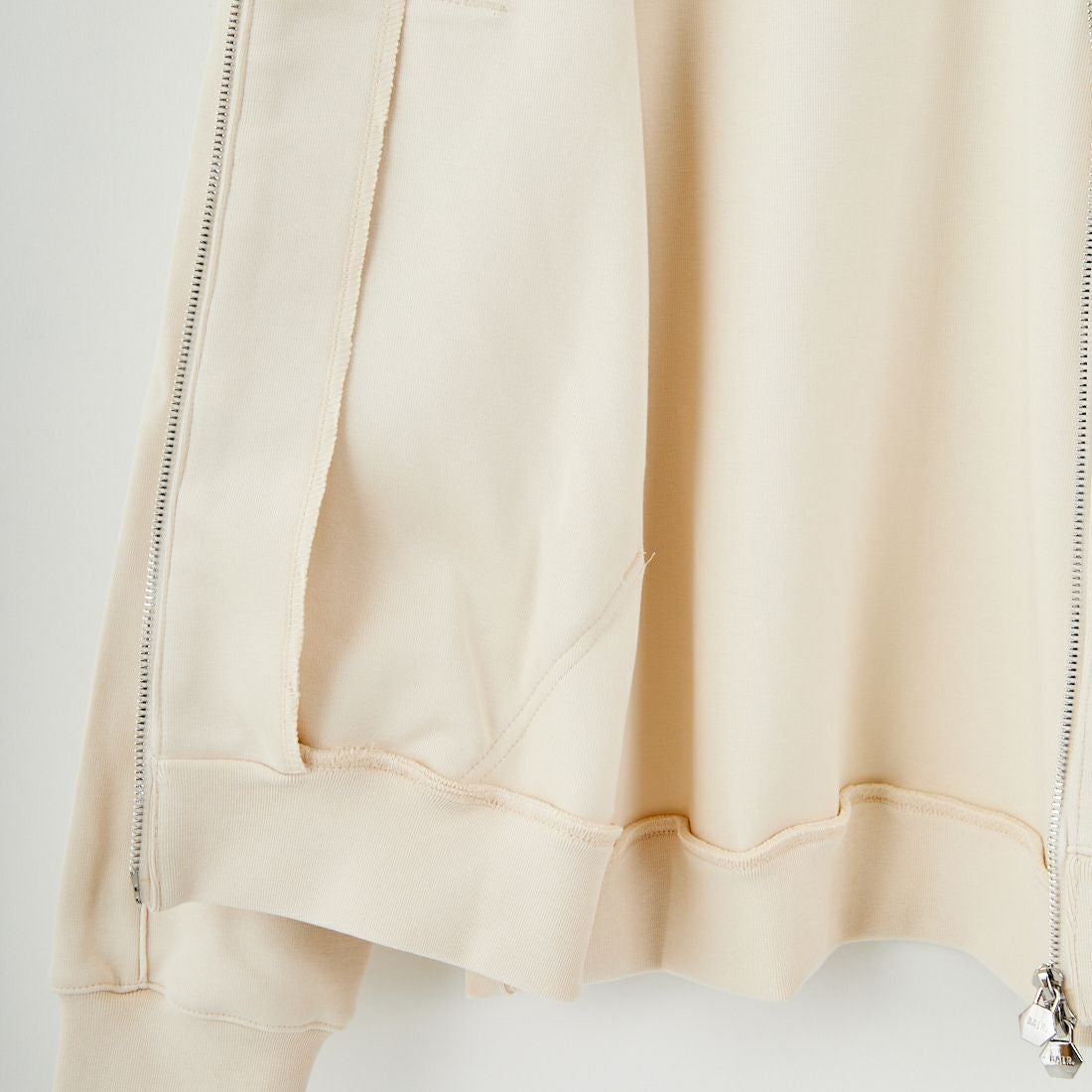 BALR. [ボーラー] Qシリーズ ジップスルーフーディ [B12691013] WHITE SWAN