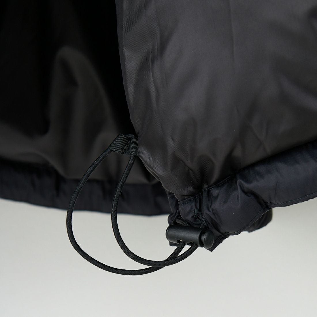 Marmot [マーモット] 別注 ワンポイントロゴ ダウンジャケット [MTFW25UDW329IN-JF] BLACK