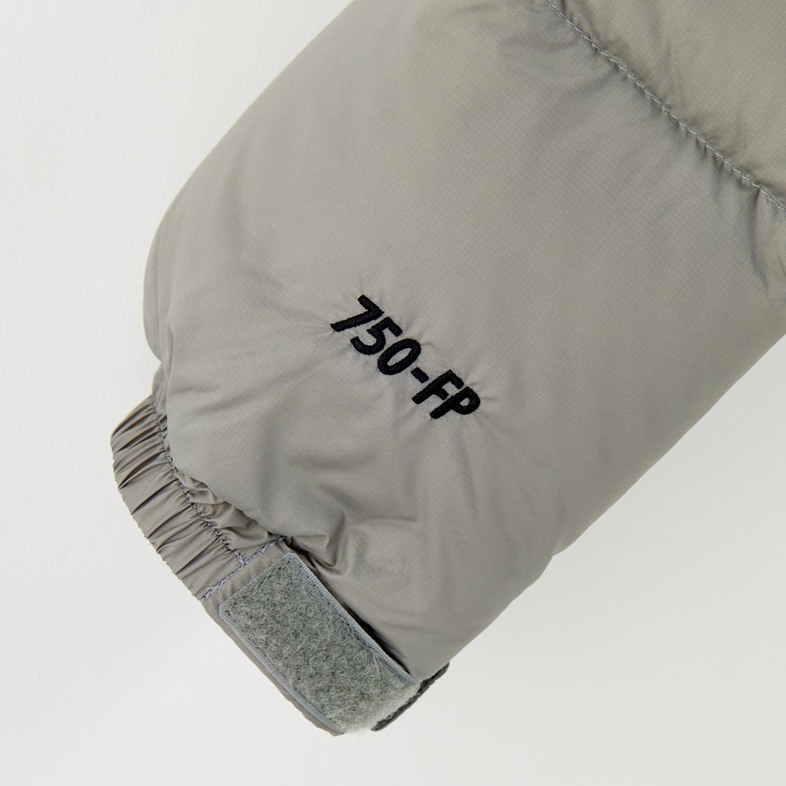 Marmot [マーモット] 別注 ワンポイントロゴ ダウンジャケット [MTFW25UDW329IN-JF] GRAY