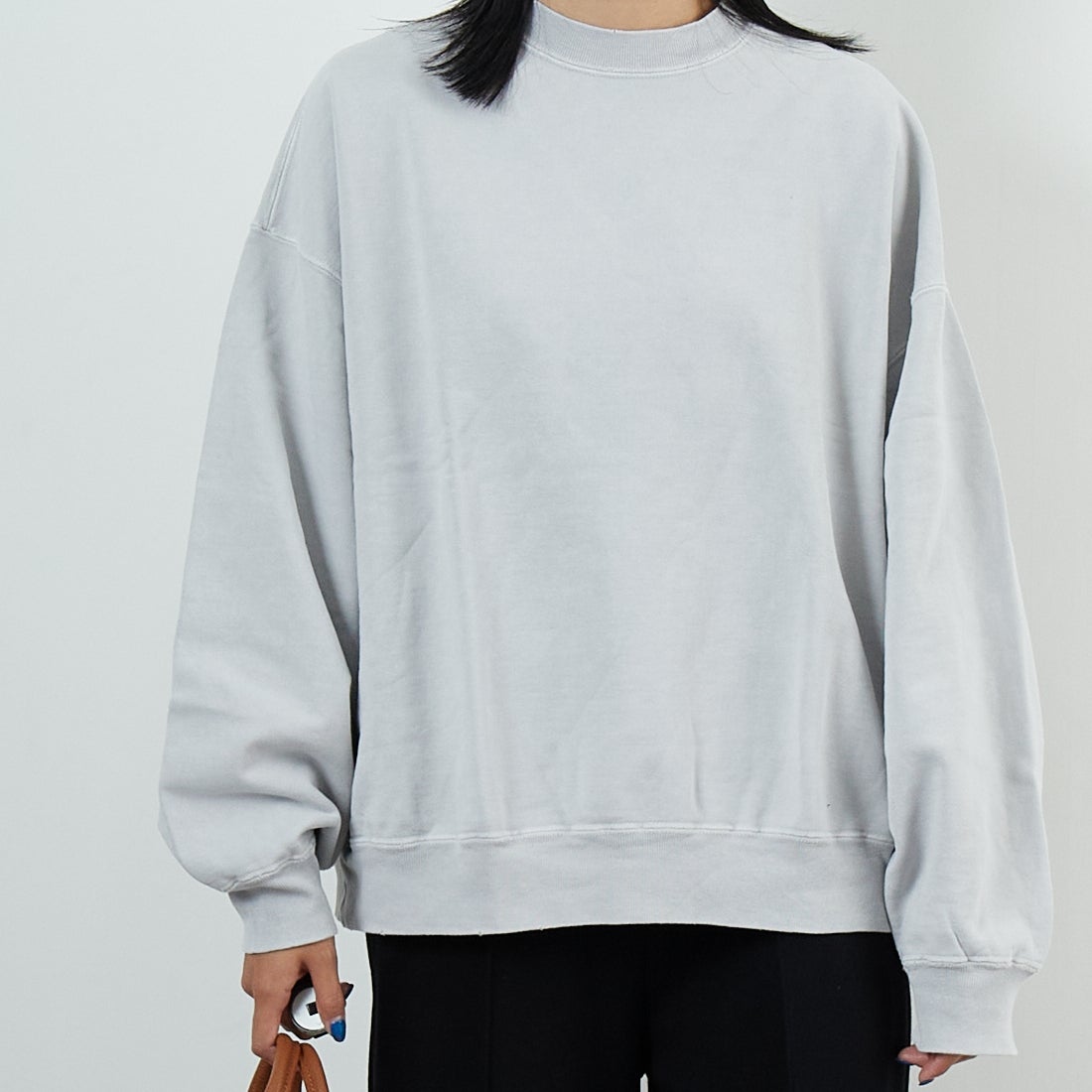 REMI RELIEF [レミレリーフ] ダブルSP加工 裏毛クルースウェット [RN29373244] SAX GRAY &&モデル身長：167cm 着用サイズ：S&&