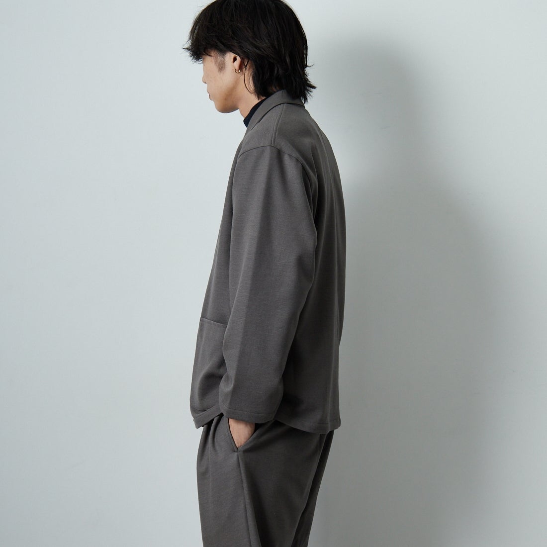 STILL BY HAND [スティルバイハンド] ウールジャージージャケット [CS03253] GREIGE &&モデル身長：179cm 着用サイズ：46&&