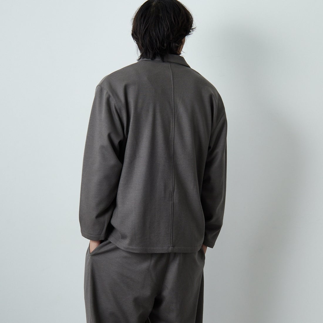 STILL BY HAND [スティルバイハンド] ウールジャージージャケット [CS03253] GREIGE &&モデル身長：179cm 着用サイズ：46&&