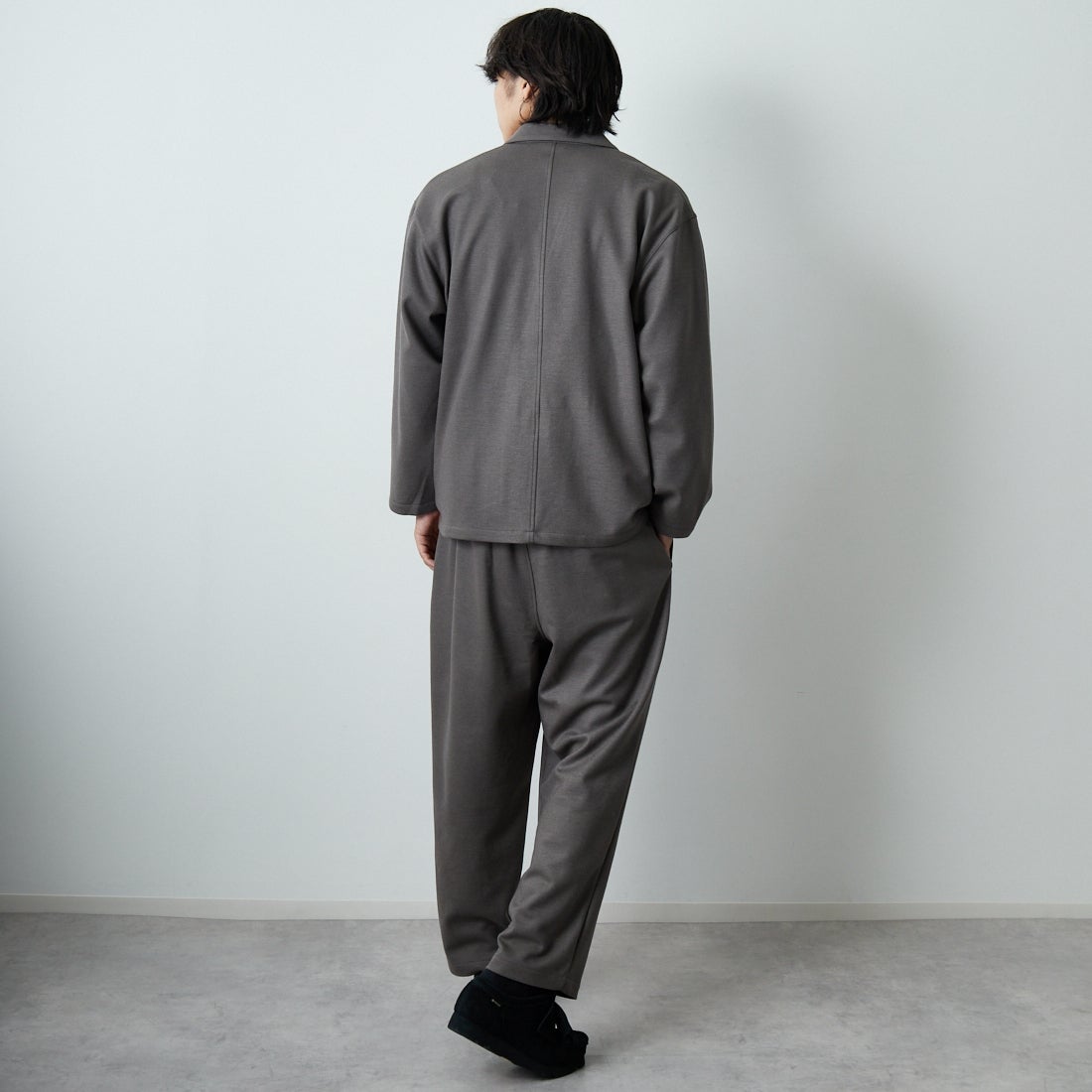 STILL BY HAND [スティルバイハンド] ウールジャージージャケット [CS03253] GREIGE &&モデル身長：179cm 着用サイズ：46&&