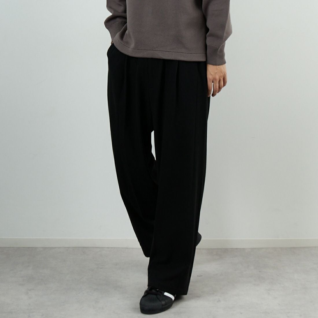 BLACK&&モデル身長：179cm 着用サイズ：48&&