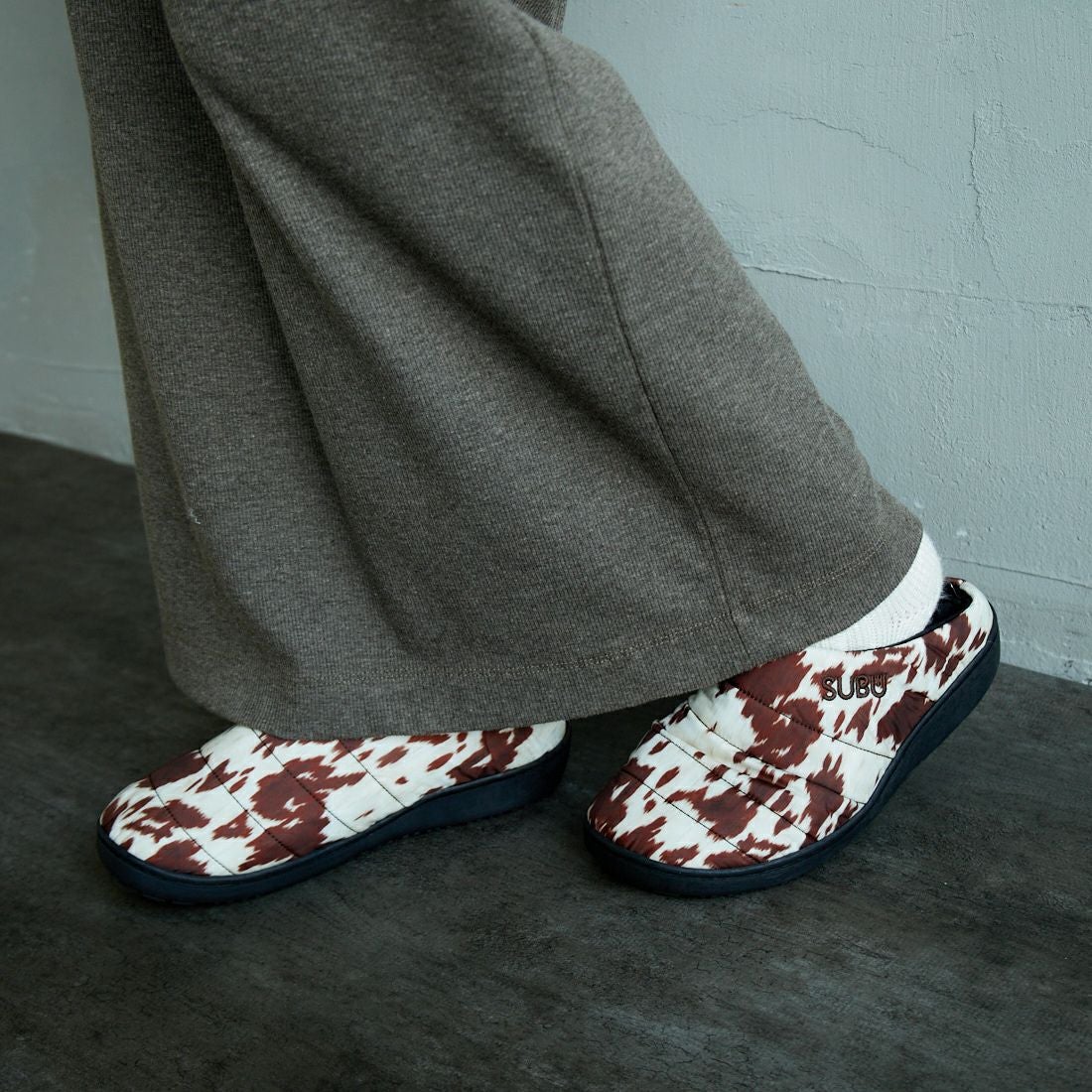 SUBU [スブ] パーマネント カラーサンダル [SUBU-PERMANENT] COW BROWN