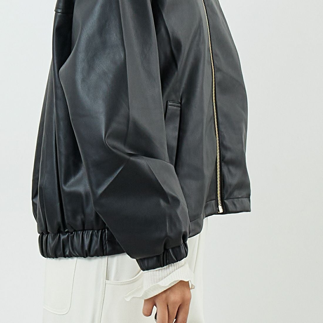 Jf Ready Made [ジェイエフレディメイド] フェイクレザージャケット [8552211-01] 03 ﾌﾞﾗｯｸ &&モデル身長：167cm 着用サイズ：F&&