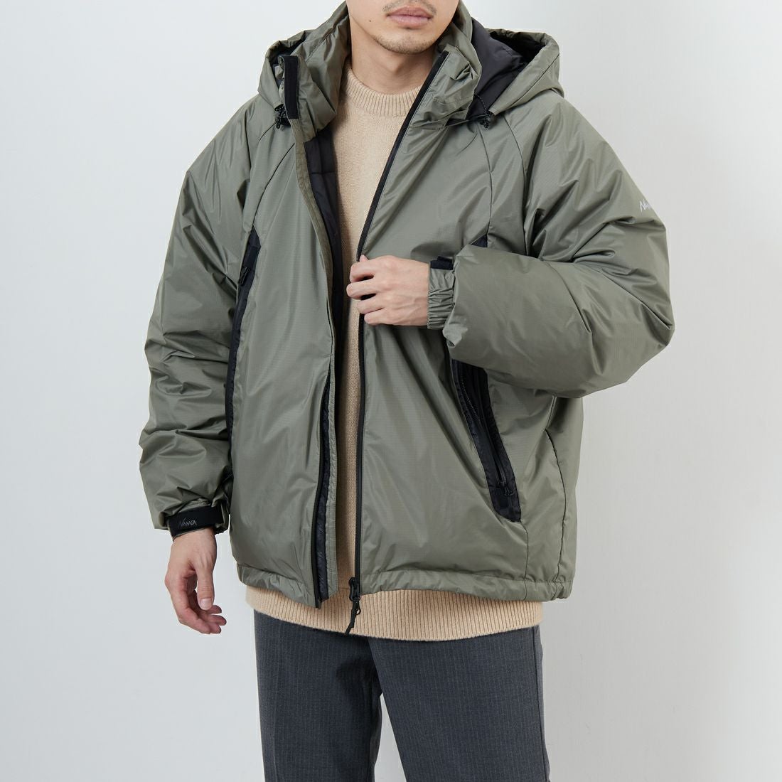 JEANSFACTORY × NANGA [ジーンズファクトリー × ナンガ] 別注 オーロラテックスダウンジャケット [JMP-254-030-JF] O.D GREEN &&モデル身長：168cm 着用サイズ：L&&