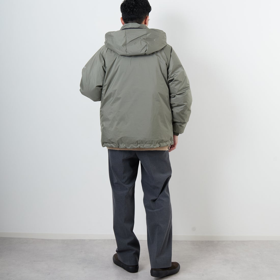 JEANSFACTORY × NANGA [ジーンズファクトリー × ナンガ] 別注 オーロラテックスダウンジャケット [JMP-254-030-JF] O.D GREEN &&モデル身長：168cm 着用サイズ：L&&