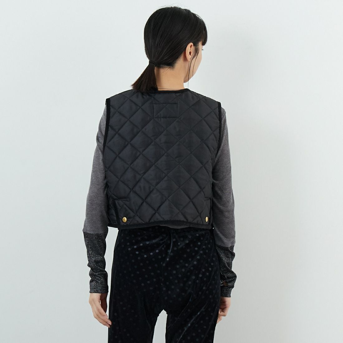 Traditional Weatherwear [トラディショナル ウェザーウェア] アークリー ジレ [L252APQVS0308AA] AA01 BK/BK &&モデル身長：162cm 着用サイズ：34&&