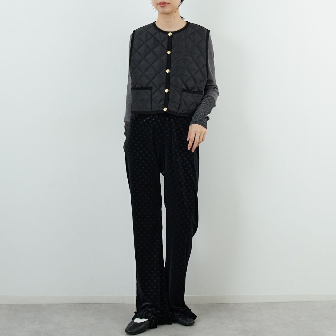 Traditional Weatherwear [トラディショナル ウェザーウェア] アークリー ジレ [L252APQVS0308AA] AA01 BK/BK &&モデル身長：162cm 着用サイズ：34&&