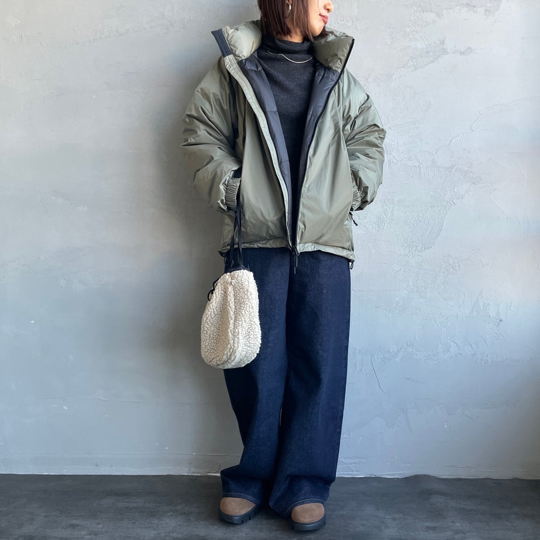 JEANSFACTORY × NANGA [ジーンズファクトリー × ナンガ] 別注 オーロラテックスダウンジャケット [JMP-254-030-JF] O.D GREEN &&モデル身長：159cm 着用サイズ：S&&