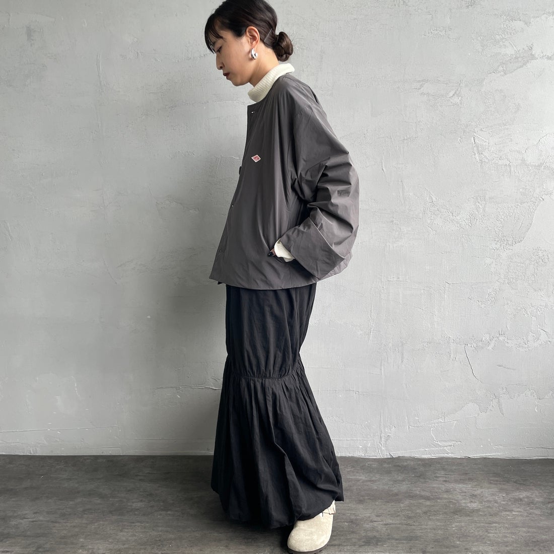 DANTON [ダントン] カラーレスワイドジャケット [DT-A0672PNT] CHARCOAL &&モデル身長：150cm 着用サイズ：36&&