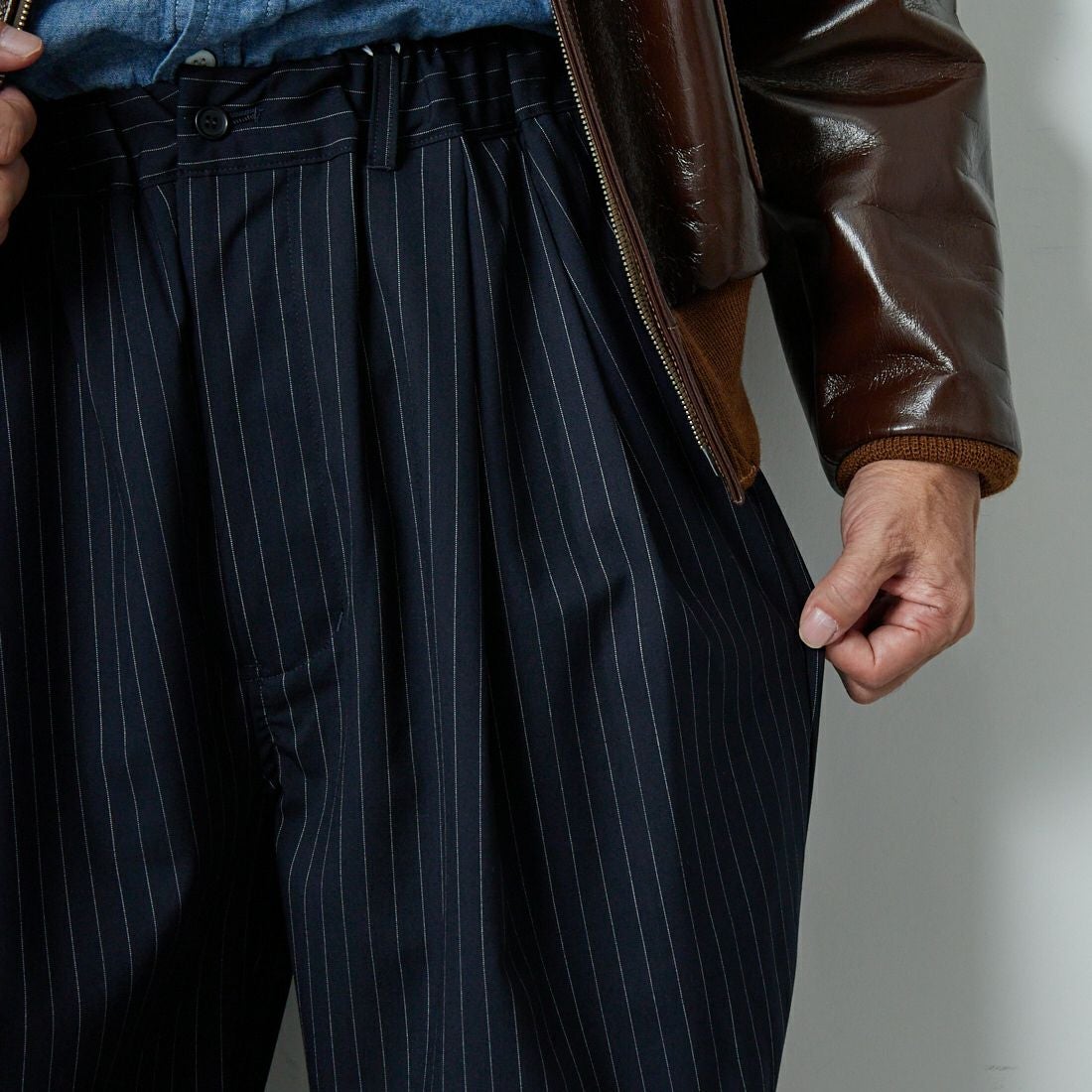 STILL BY HAND [スティルバイハンド] 別注 ウールツータックパンツ [2503JF-EX08-JF] NAVY ST