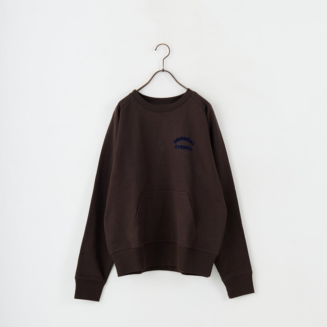 UNIVERSAL OVERALL [ユニバーサルオーバーオール] 別注 ワンポイントロゴ刺繍 ラグランスリーブスウェット [U2532201IN-JF] BROWN