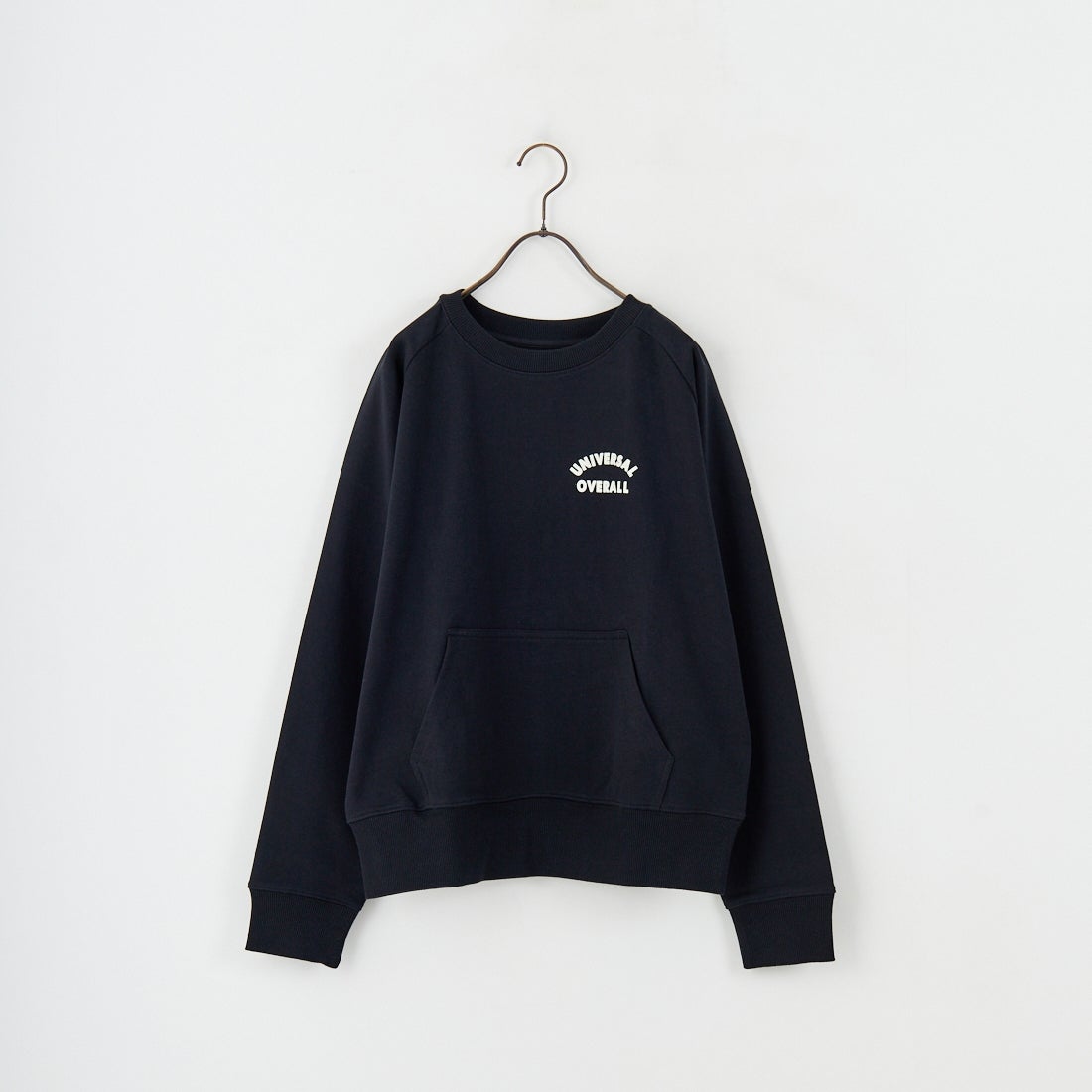 UNIVERSAL OVERALL [ユニバーサルオーバーオール] 別注 ワンポイントロゴ刺繍 ラグランスリーブスウェット [U2532201IN-JF] BLACK
