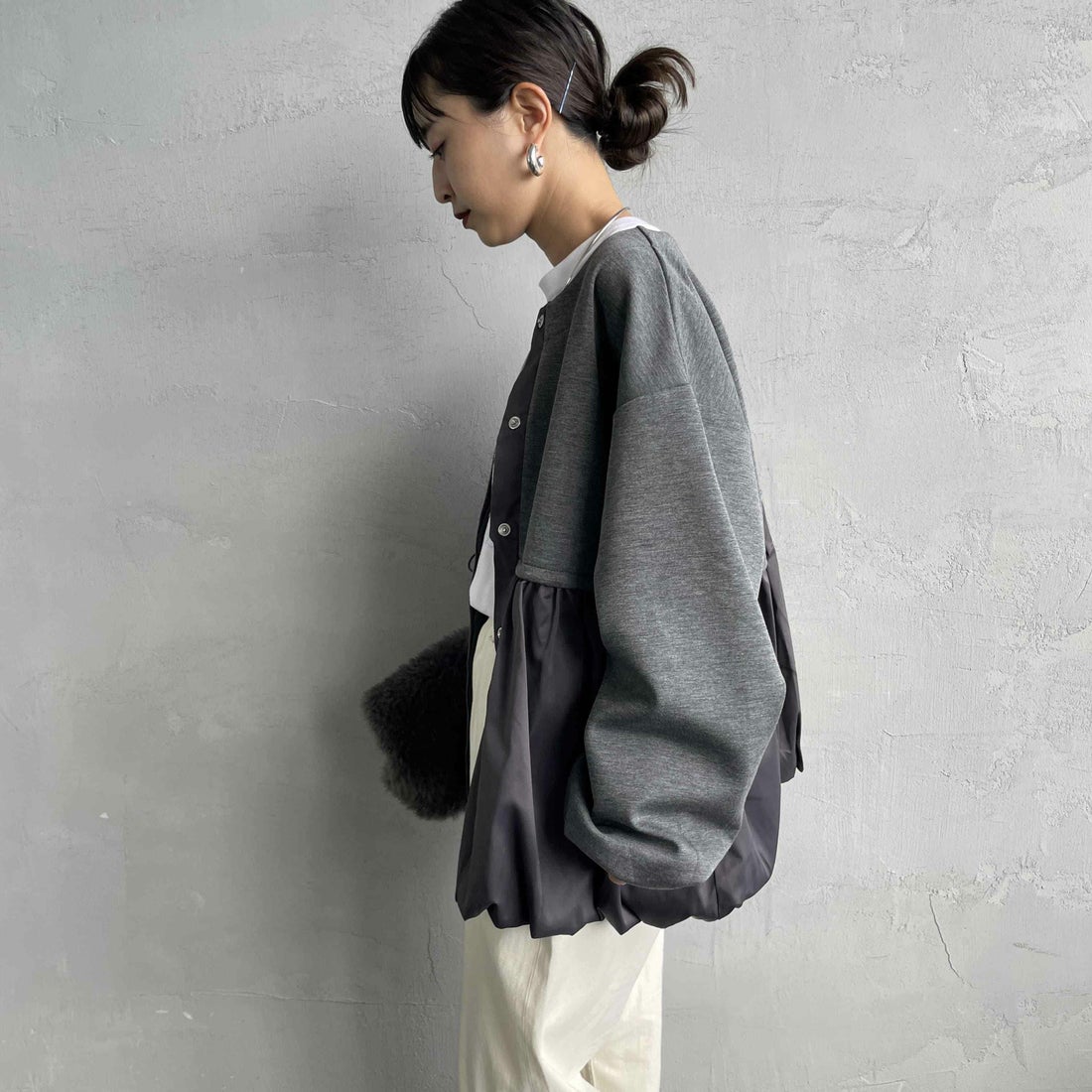 nenom [ネノム] 裾バルーン ドッキングブルゾン [NE25132018] 08 CHARCOA &&モデル身長：150cm 着用サイズ：F&&
