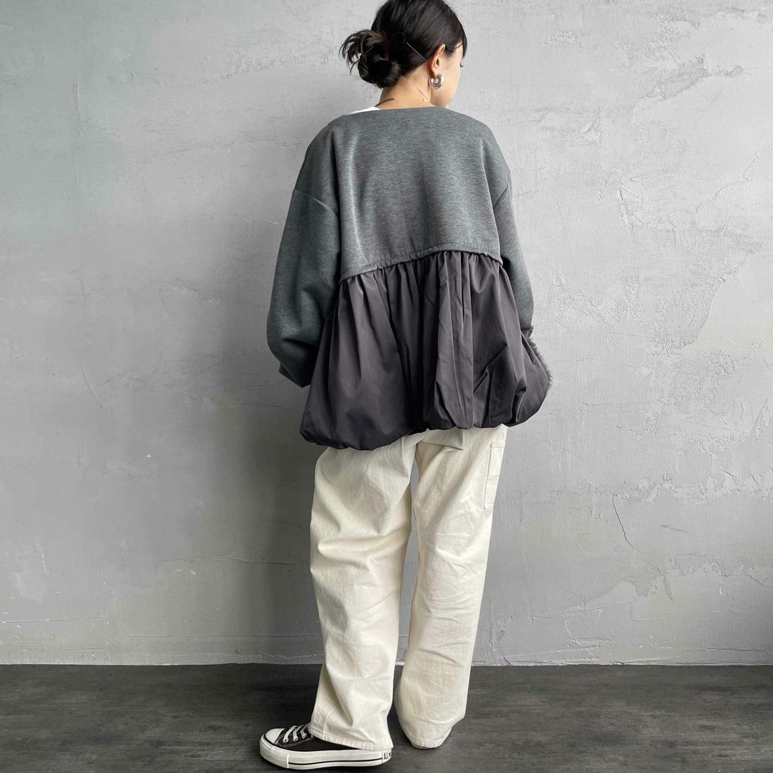 nenom [ネノム] 裾バルーン ドッキングブルゾン [NE25132018] 08 CHARCOA &&モデル身長：150cm 着用サイズ：F&&