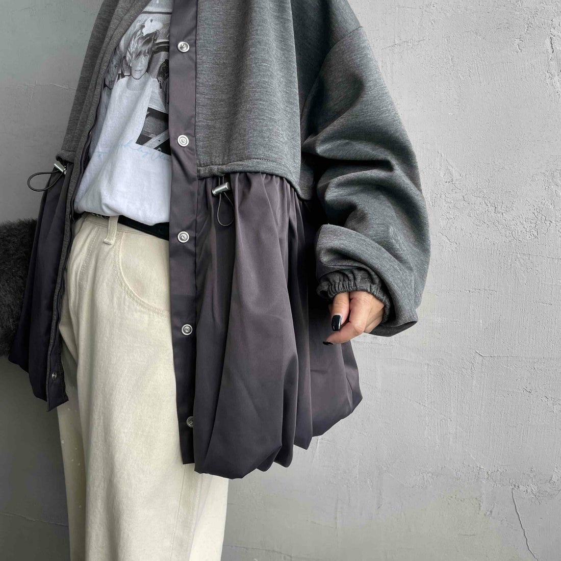 nenom [ネノム] 裾バルーン ドッキングブルゾン [NE25132018] 08 CHARCOA &&モデル身長：150cm 着用サイズ：F&&