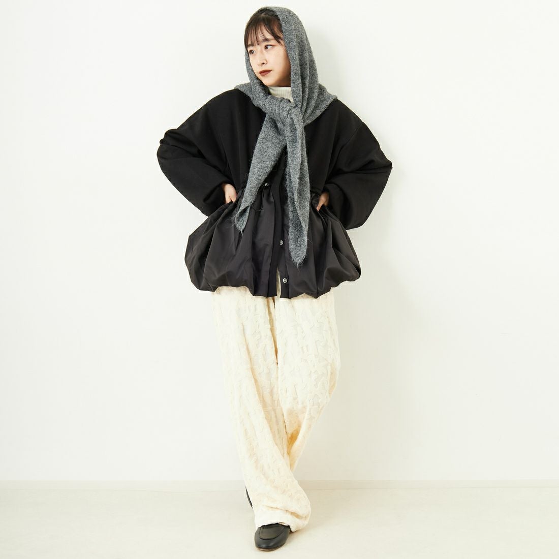 nenom [ネノム] 裾バルーン ドッキングブルゾン [NE25132018] 09 BLACK &&モデル身長：150cm 着用サイズ：F&&